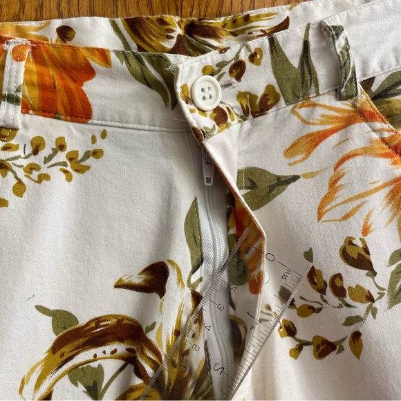 Cream with Multi Colour Floral Print Pant. Waist Size 27” - Picture 10 of 15